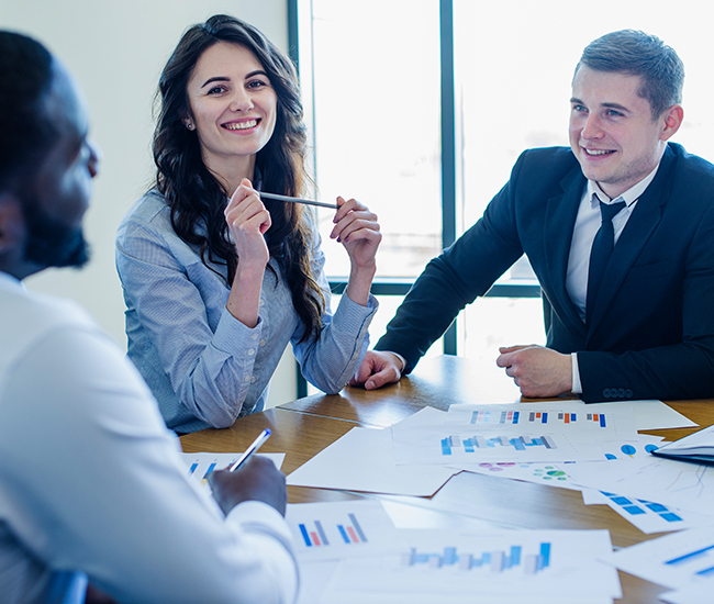 Financial advisor discussing investment plans